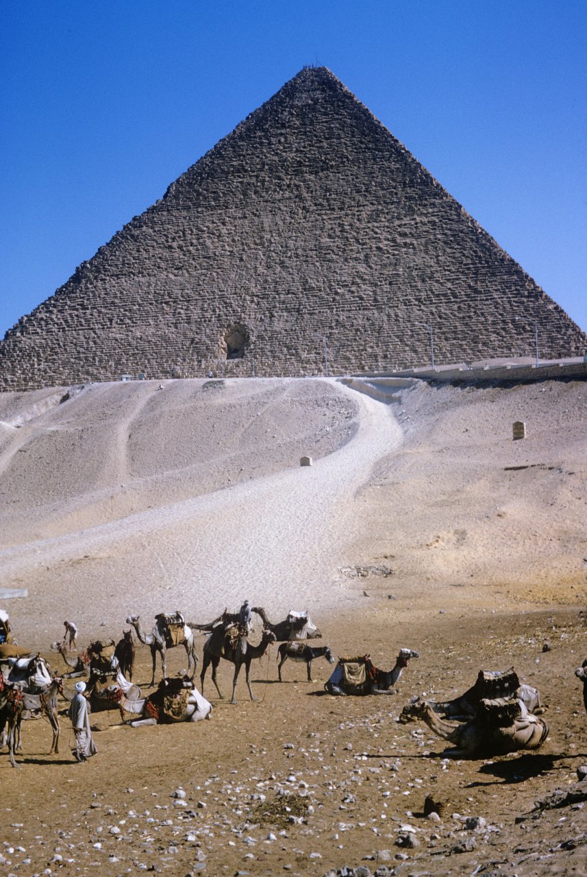 28-Great Pyramid of Cheops-Nr Cairo